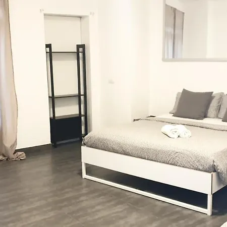 Delle Star Appartement *